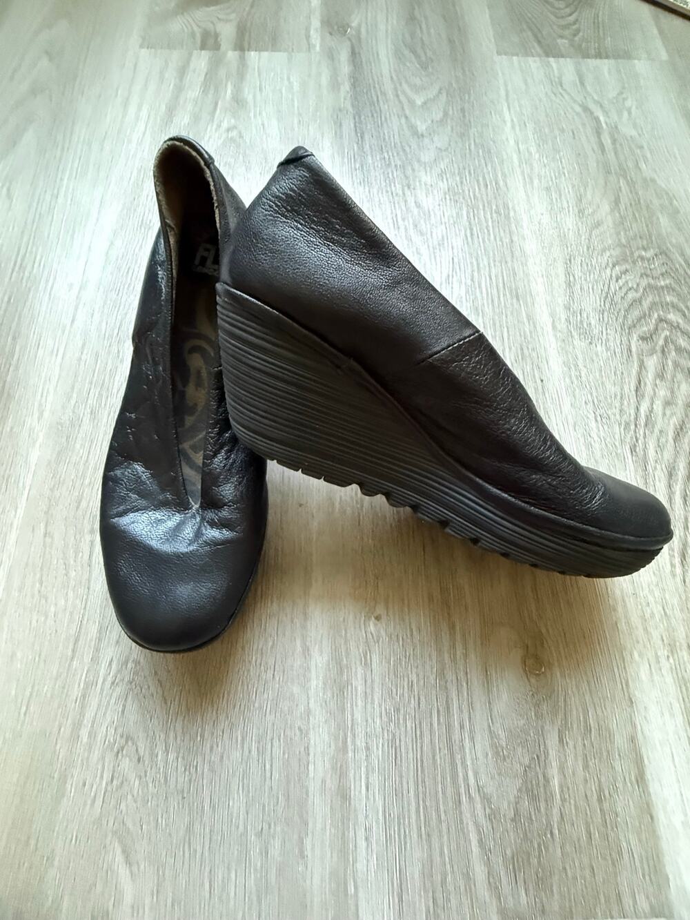 Fly Longdon Yaz Slip on Wedge Shoe, Black Leather, Women's size 38